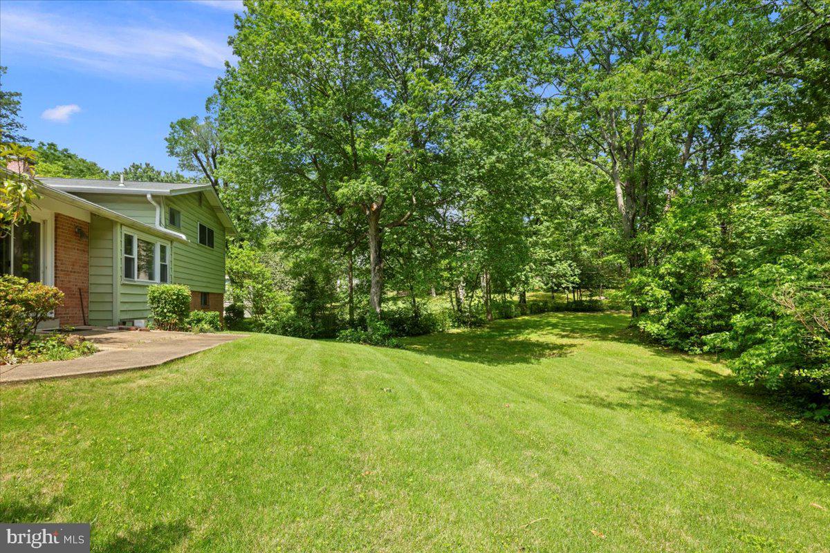8815 BEAUCHAMP DR, ALEXANDRIA, Virginia 22309, 4 Bedrooms Bedrooms, ,3 BathroomsBathrooms,Residential,For sale,8815 BEAUCHAMP DR,VAFX2239142 MLS # VAFX2239142