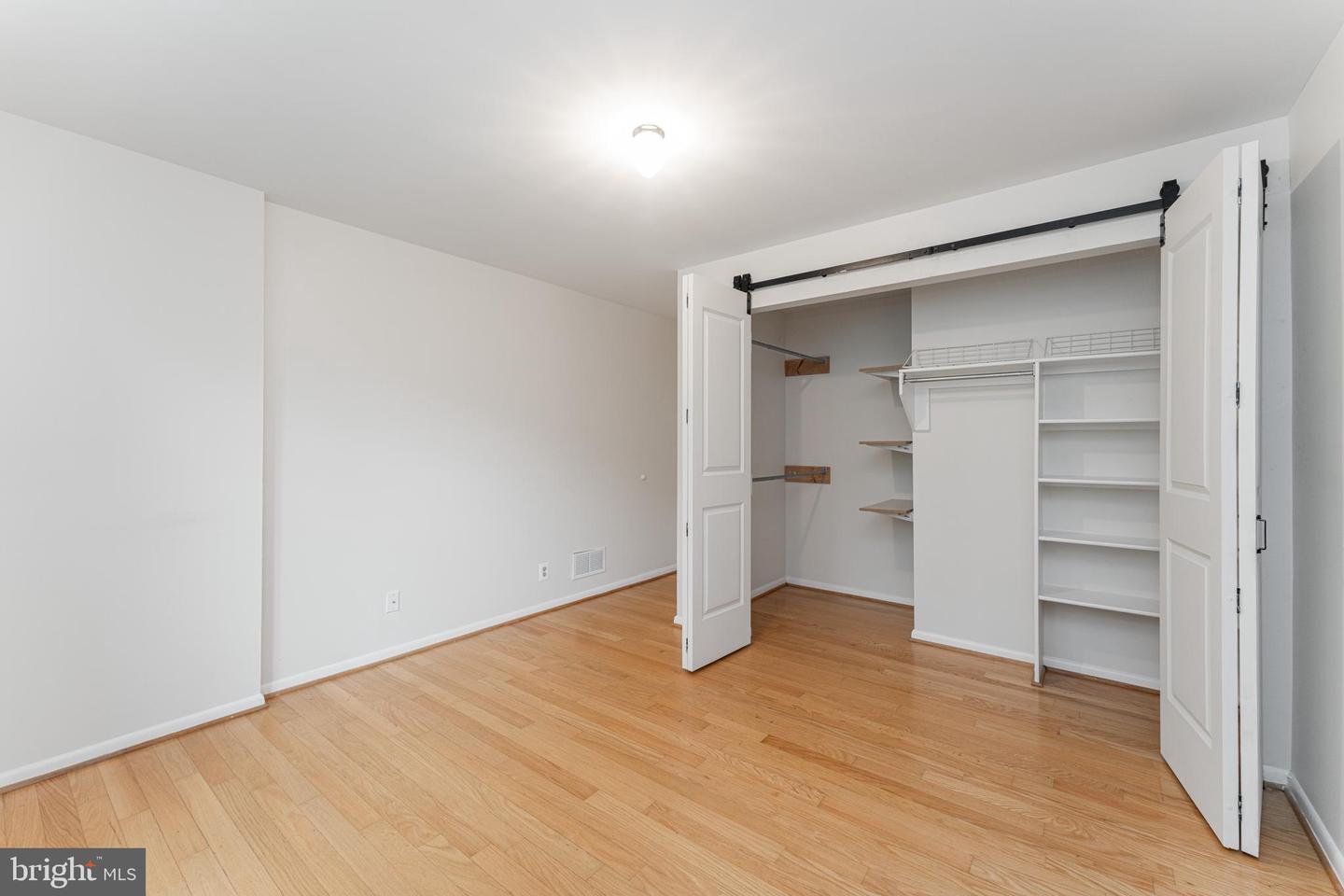 2605 SOUTH WALTER REED DR #A, ARLINGTON, Virginia 22206, 2 Bedrooms Bedrooms, ,1 BathroomBathrooms,Residential,For sale,2605 SOUTH WALTER REED DR #A,VAAR2057172 MLS # VAAR2057172