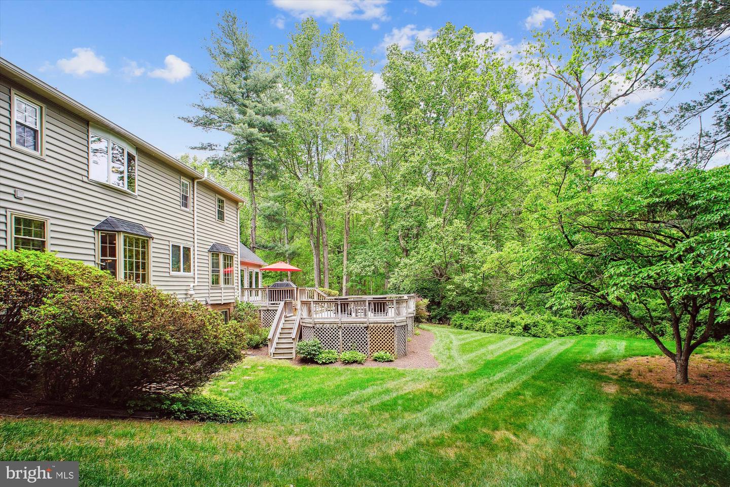 9532 LOCUST HILL DR, GREAT FALLS, Virginia 22066, 5 Bedrooms Bedrooms, ,3 BathroomsBathrooms,Residential,For sale,9532 LOCUST HILL DR,VAFX2239222 MLS # VAFX2239222
