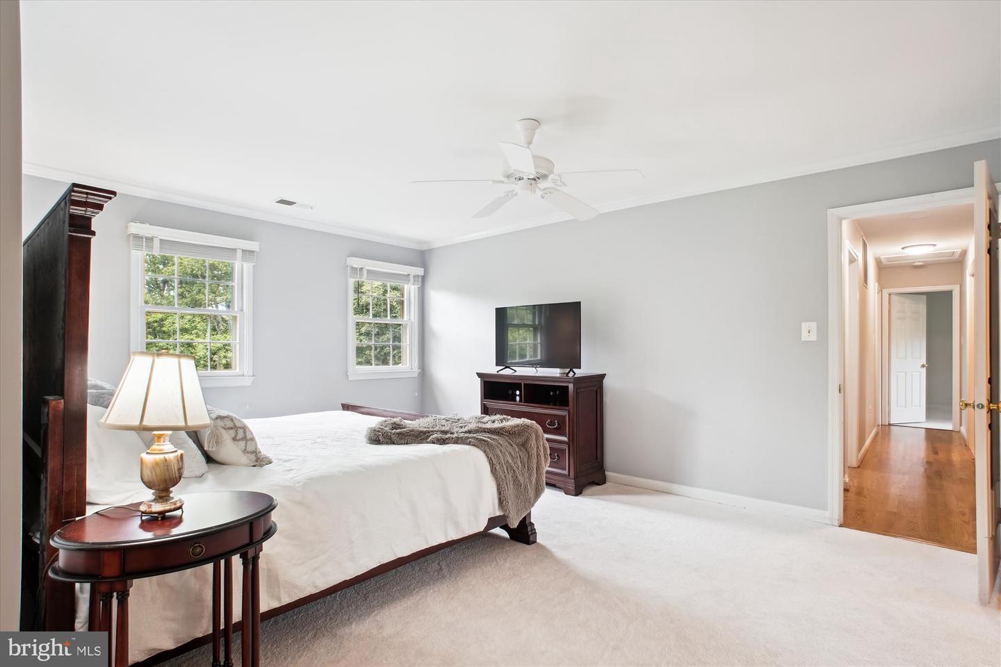 9532 LOCUST HILL DR, GREAT FALLS, Virginia 22066, 5 Bedrooms Bedrooms, ,3 BathroomsBathrooms,Residential,For sale,9532 LOCUST HILL DR,VAFX2239222 MLS # VAFX2239222
