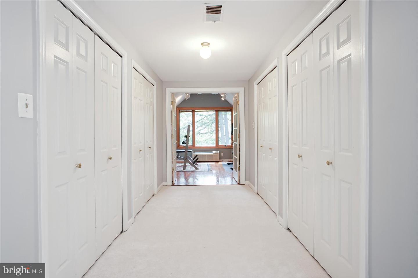 9532 LOCUST HILL DR, GREAT FALLS, Virginia 22066, 5 Bedrooms Bedrooms, ,3 BathroomsBathrooms,Residential,For sale,9532 LOCUST HILL DR,VAFX2239222 MLS # VAFX2239222