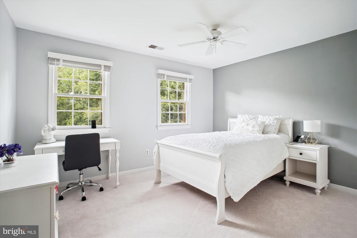9532 LOCUST HILL DR, GREAT FALLS, Virginia 22066, 5 Bedrooms Bedrooms, ,3 BathroomsBathrooms,Residential,For sale,9532 LOCUST HILL DR,VAFX2239222 MLS # VAFX2239222