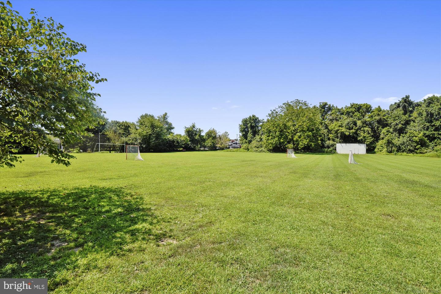 9532 LOCUST HILL DR, GREAT FALLS, Virginia 22066, 5 Bedrooms Bedrooms, ,3 BathroomsBathrooms,Residential,For sale,9532 LOCUST HILL DR,VAFX2239222 MLS # VAFX2239222