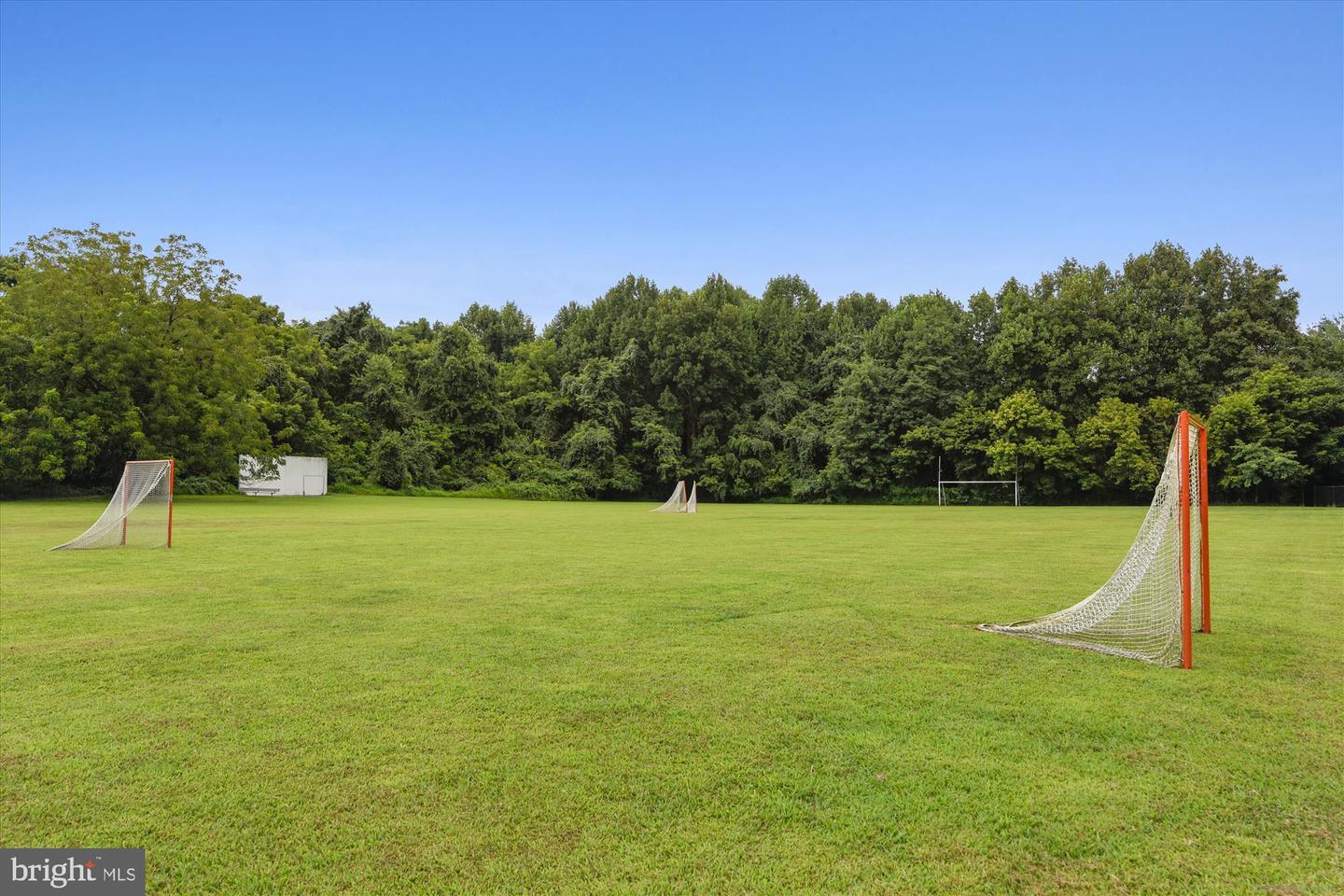 9532 LOCUST HILL DR, GREAT FALLS, Virginia 22066, 5 Bedrooms Bedrooms, ,3 BathroomsBathrooms,Residential,For sale,9532 LOCUST HILL DR,VAFX2239222 MLS # VAFX2239222