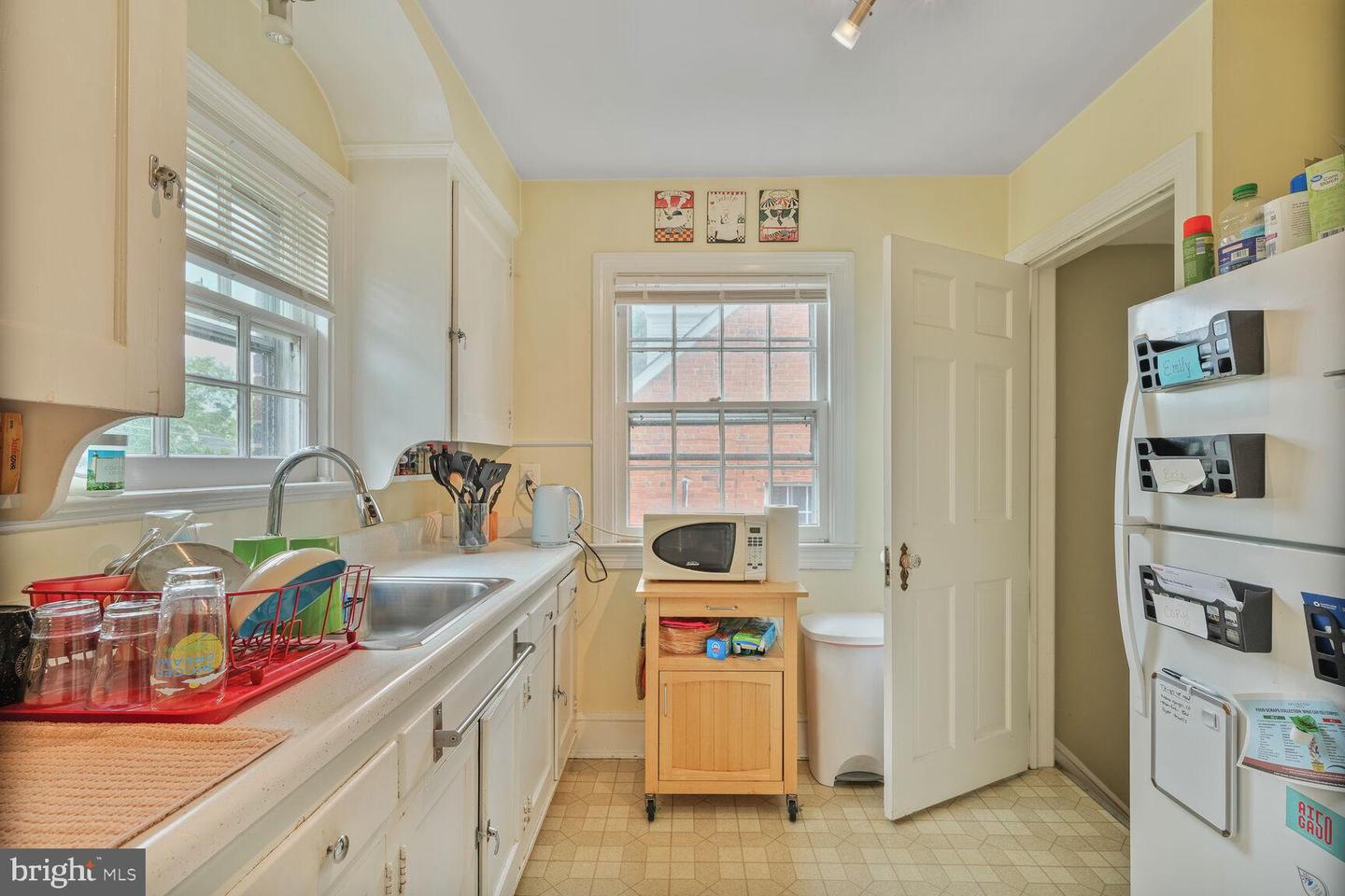 834 N ABINGDON ST, ARLINGTON, Virginia 22203, 4 Bedrooms Bedrooms, ,2 BathroomsBathrooms,Residential,For sale,834 N ABINGDON ST,VAAR2057106 MLS # VAAR2057106