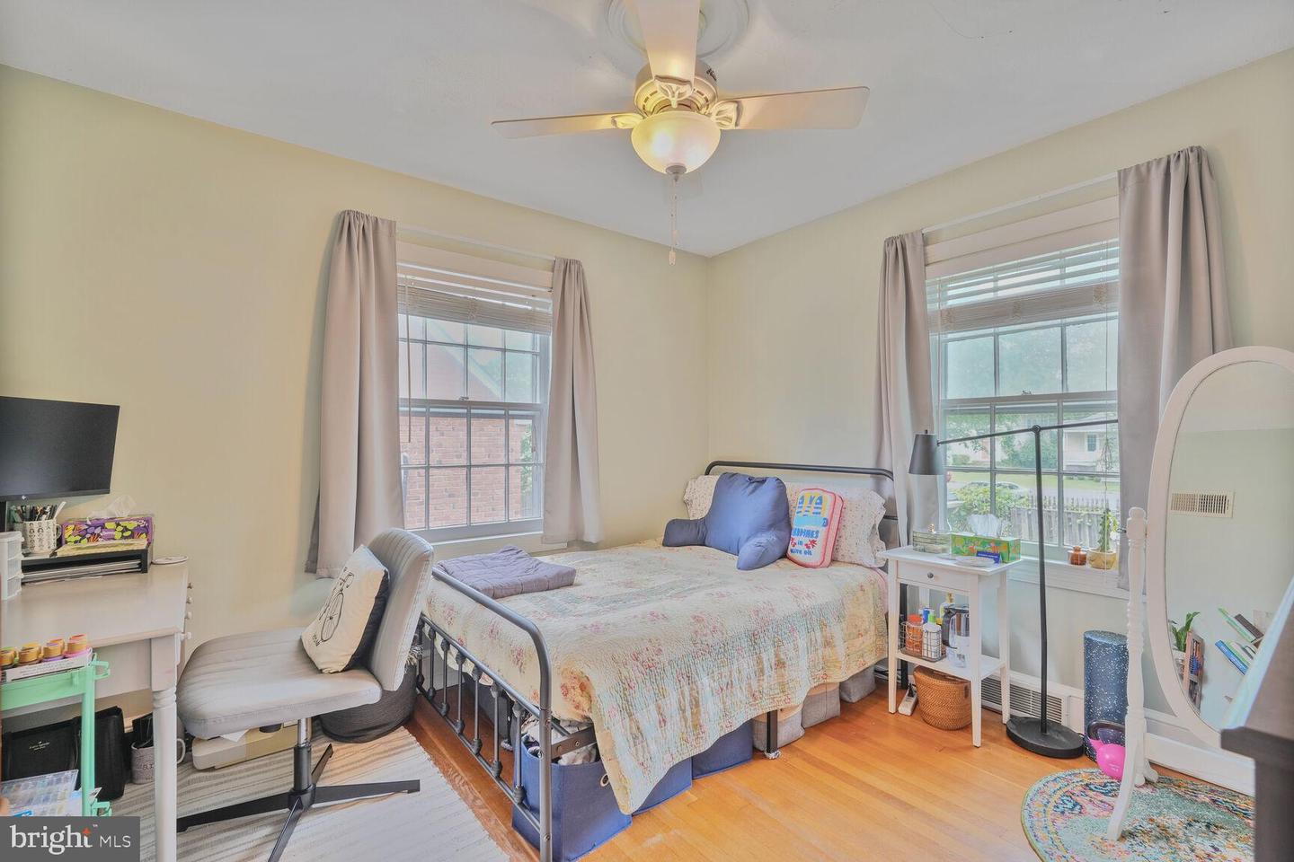 834 N ABINGDON ST, ARLINGTON, Virginia 22203, 4 Bedrooms Bedrooms, ,2 BathroomsBathrooms,Residential,For sale,834 N ABINGDON ST,VAAR2057106 MLS # VAAR2057106