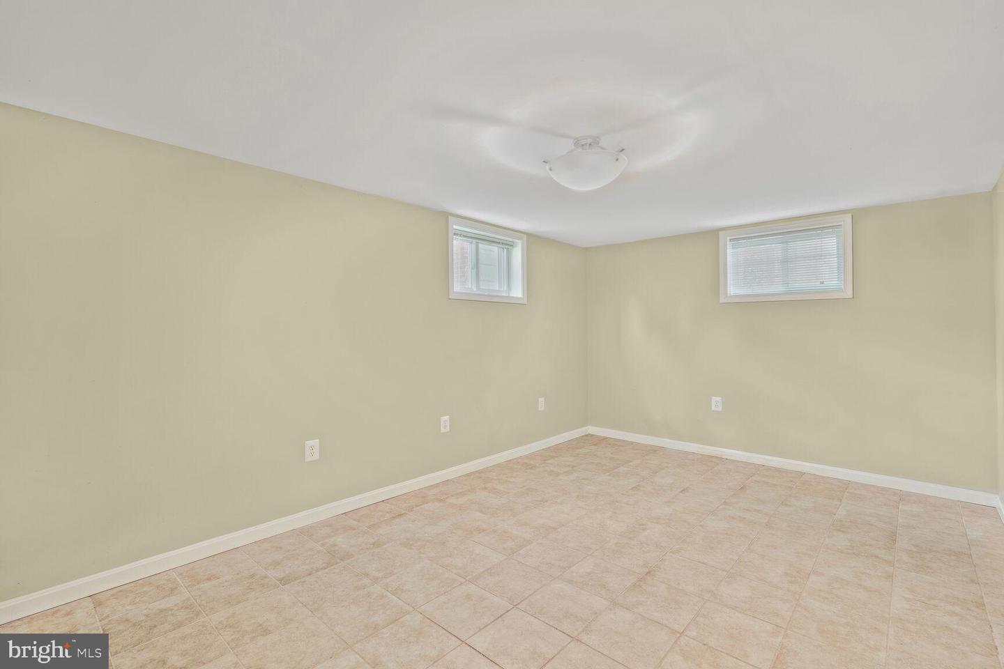 834 N ABINGDON ST, ARLINGTON, Virginia 22203, 4 Bedrooms Bedrooms, ,2 BathroomsBathrooms,Residential,For sale,834 N ABINGDON ST,VAAR2057106 MLS # VAAR2057106