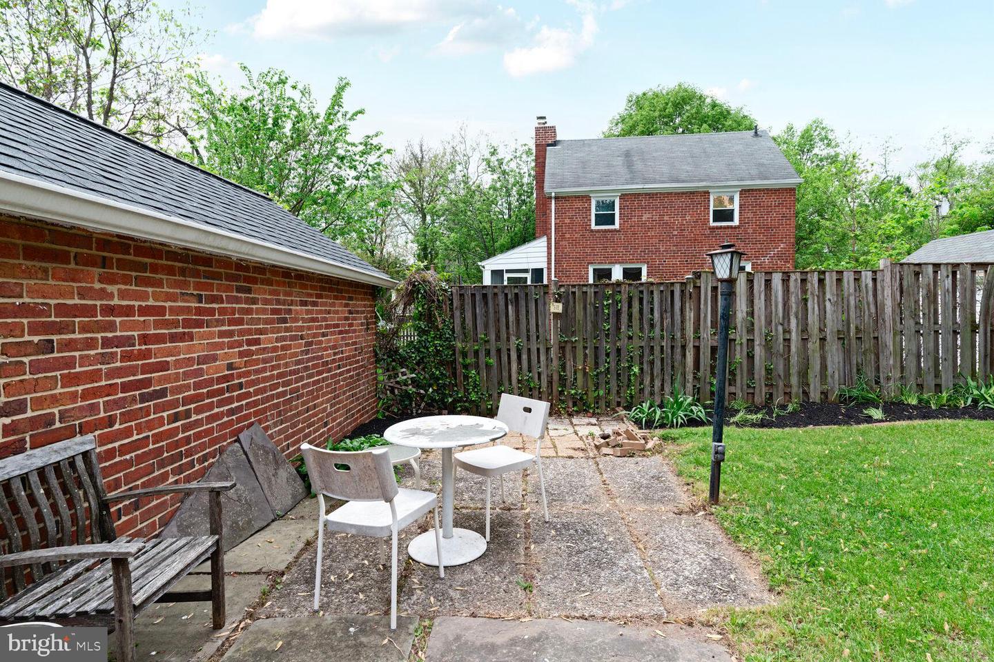 834 N ABINGDON ST, ARLINGTON, Virginia 22203, 4 Bedrooms Bedrooms, ,2 BathroomsBathrooms,Residential,For sale,834 N ABINGDON ST,VAAR2057106 MLS # VAAR2057106