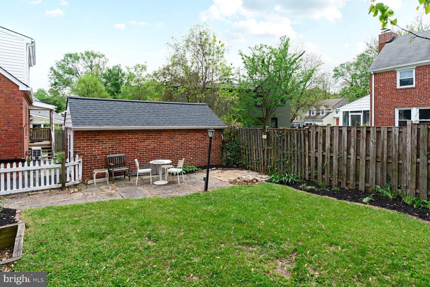 834 N ABINGDON ST, ARLINGTON, Virginia 22203, 4 Bedrooms Bedrooms, ,2 BathroomsBathrooms,Residential,For sale,834 N ABINGDON ST,VAAR2057106 MLS # VAAR2057106