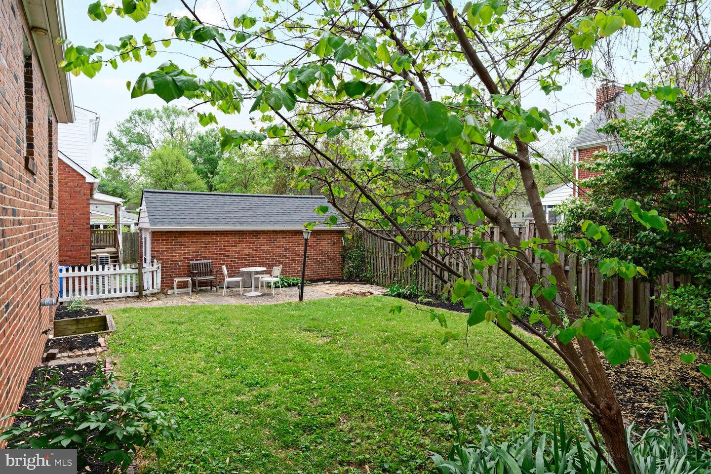 834 N ABINGDON ST, ARLINGTON, Virginia 22203, 4 Bedrooms Bedrooms, ,2 BathroomsBathrooms,Residential,For sale,834 N ABINGDON ST,VAAR2057106 MLS # VAAR2057106