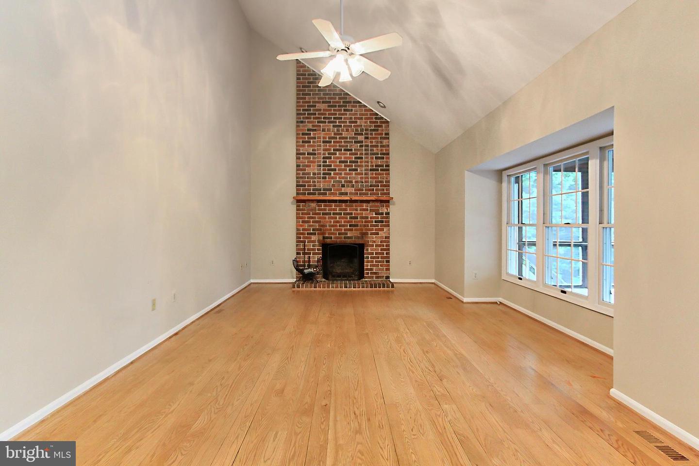 15331 OAKMERE PL, CENTREVILLE, Virginia 20120, 4 Bedrooms Bedrooms, ,4 BathroomsBathrooms,Residential,For sale,15331 OAKMERE PL,VAFX2239026 MLS # VAFX2239026