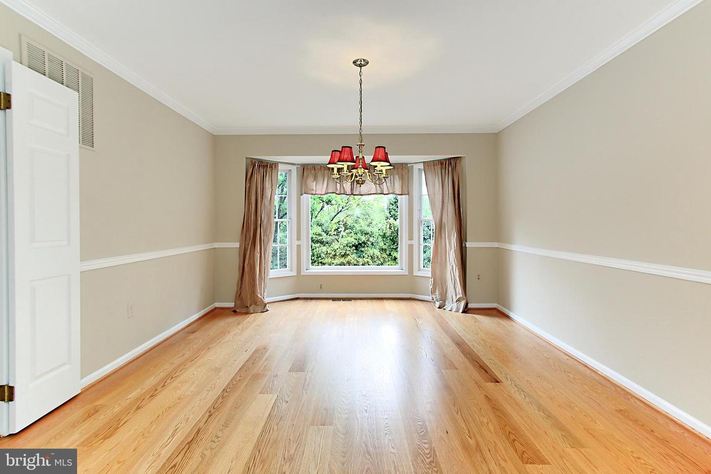 15331 OAKMERE PL, CENTREVILLE, Virginia 20120, 4 Bedrooms Bedrooms, ,4 BathroomsBathrooms,Residential,For sale,15331 OAKMERE PL,VAFX2239026 MLS # VAFX2239026