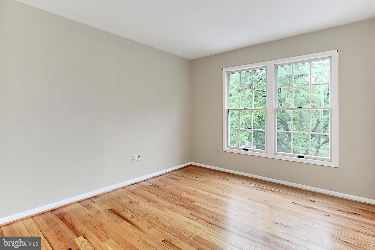 15331 OAKMERE PL, CENTREVILLE, Virginia 20120, 4 Bedrooms Bedrooms, ,4 BathroomsBathrooms,Residential,For sale,15331 OAKMERE PL,VAFX2239026 MLS # VAFX2239026
