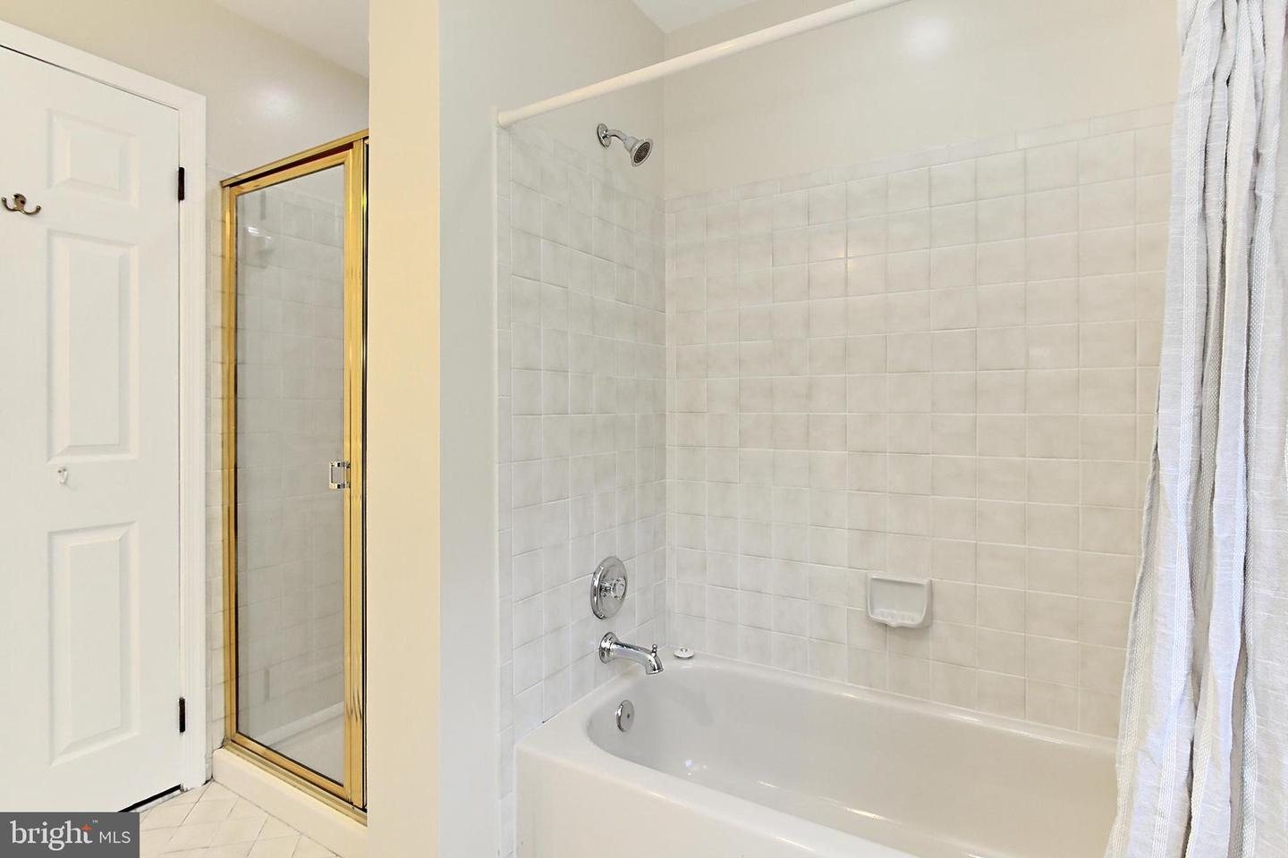 15331 OAKMERE PL, CENTREVILLE, Virginia 20120, 4 Bedrooms Bedrooms, ,4 BathroomsBathrooms,Residential,For sale,15331 OAKMERE PL,VAFX2239026 MLS # VAFX2239026