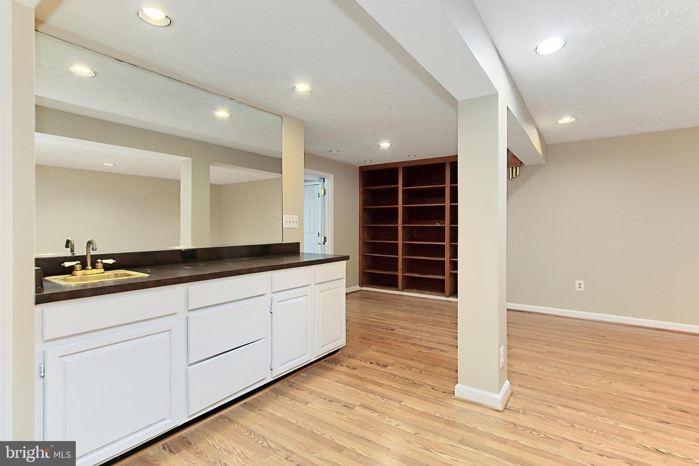15331 OAKMERE PL, CENTREVILLE, Virginia 20120, 4 Bedrooms Bedrooms, ,4 BathroomsBathrooms,Residential,For sale,15331 OAKMERE PL,VAFX2239026 MLS # VAFX2239026