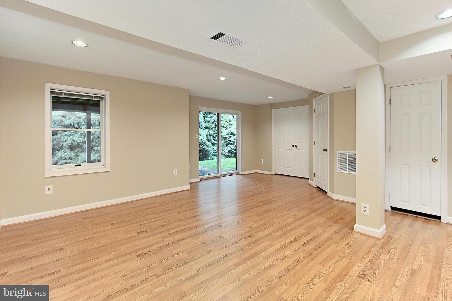 15331 OAKMERE PL, CENTREVILLE, Virginia 20120, 4 Bedrooms Bedrooms, ,4 BathroomsBathrooms,Residential,For sale,15331 OAKMERE PL,VAFX2239026 MLS # VAFX2239026