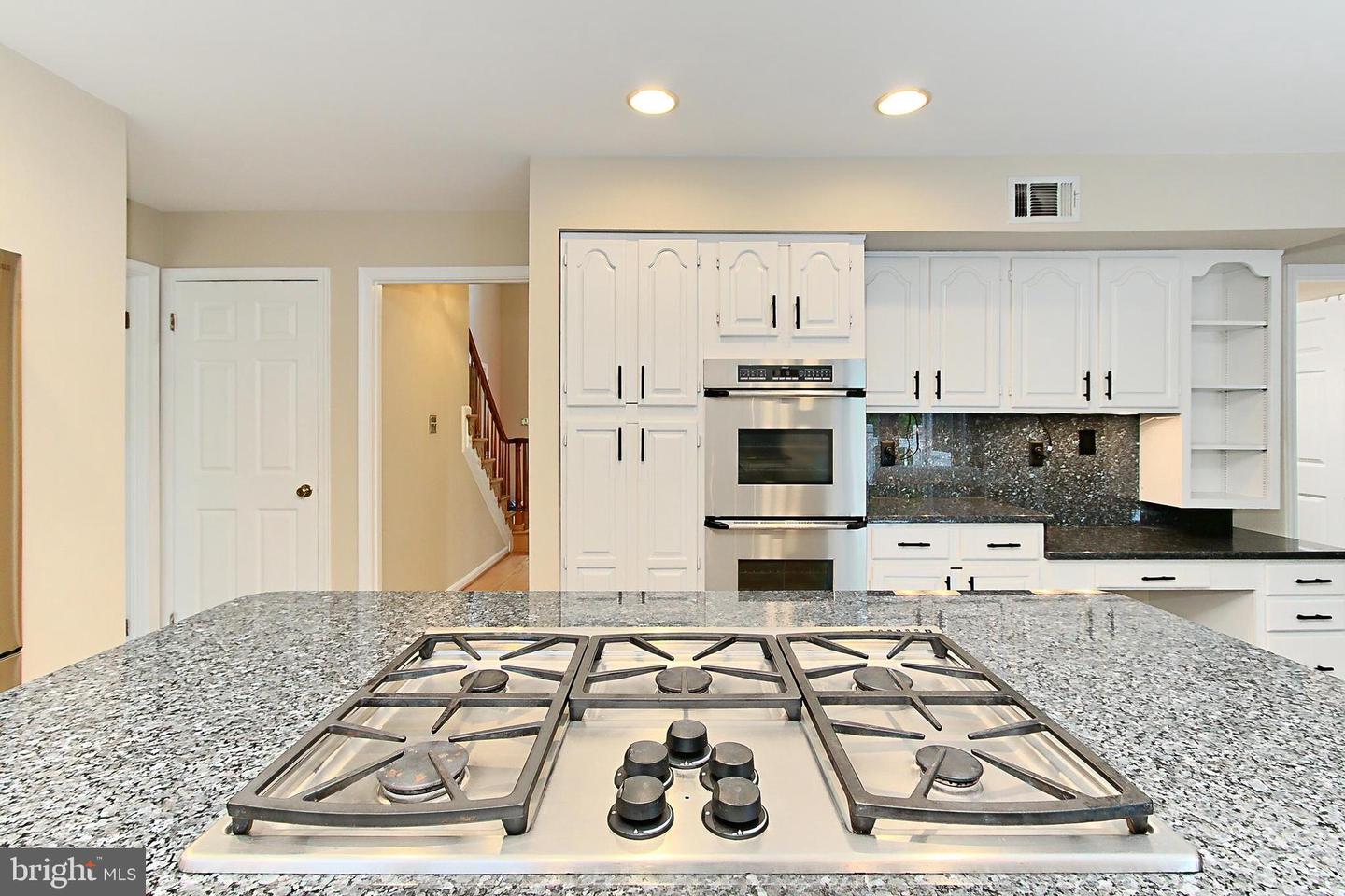15331 OAKMERE PL, CENTREVILLE, Virginia 20120, 4 Bedrooms Bedrooms, ,4 BathroomsBathrooms,Residential,For sale,15331 OAKMERE PL,VAFX2239026 MLS # VAFX2239026