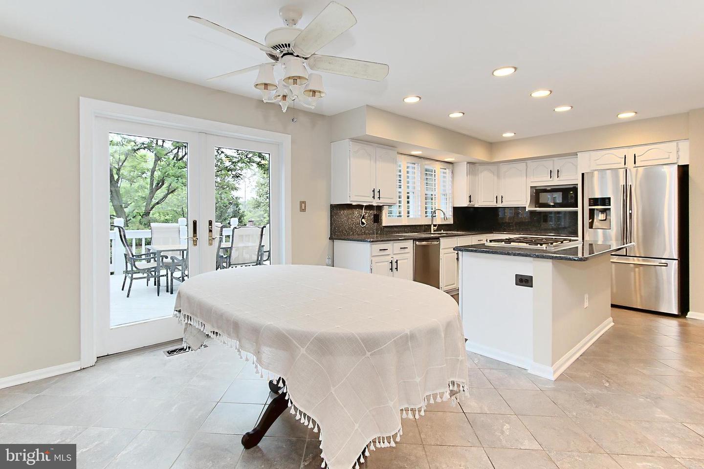 15331 OAKMERE PL, CENTREVILLE, Virginia 20120, 4 Bedrooms Bedrooms, ,4 BathroomsBathrooms,Residential,For sale,15331 OAKMERE PL,VAFX2239026 MLS # VAFX2239026