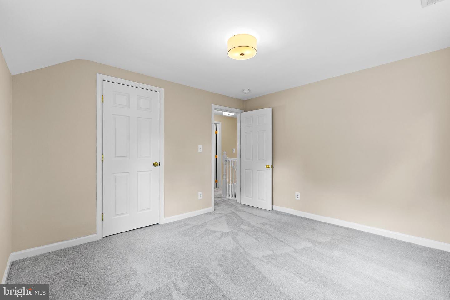 5802 15TH ST N, ARLINGTON, Virginia 22205, 4 Bedrooms Bedrooms, ,2 BathroomsBathrooms,Residential,For sale,5802 15TH ST N,VAAR2057136 MLS # VAAR2057136