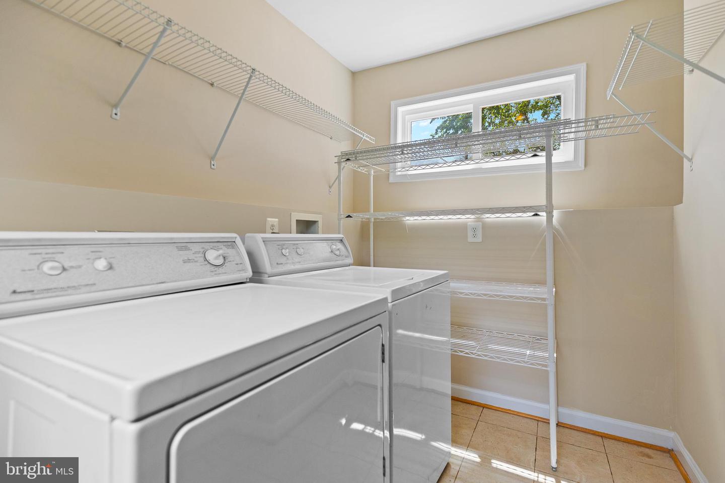 5802 15TH ST N, ARLINGTON, Virginia 22205, 4 Bedrooms Bedrooms, ,2 BathroomsBathrooms,Residential,For sale,5802 15TH ST N,VAAR2057136 MLS # VAAR2057136