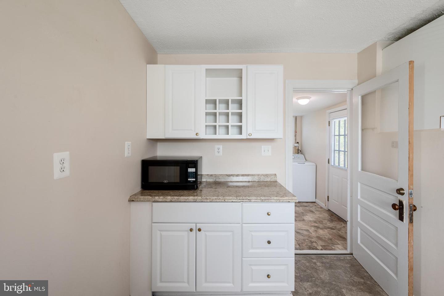 3544 PAPERMILL RD, WINCHESTER, Virginia 22602, 3 Bedrooms Bedrooms, ,1 BathroomBathrooms,Residential,For sale,3544 PAPERMILL RD,VAFV2034008 MLS # VAFV2034008
