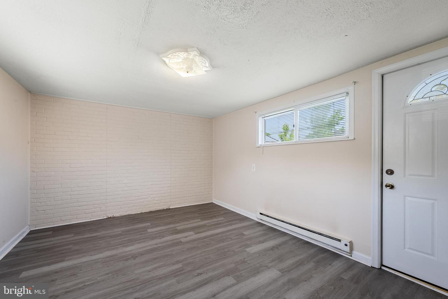 3544 PAPERMILL RD, WINCHESTER, Virginia 22602, 3 Bedrooms Bedrooms, ,1 BathroomBathrooms,Residential,For sale,3544 PAPERMILL RD,VAFV2034008 MLS # VAFV2034008