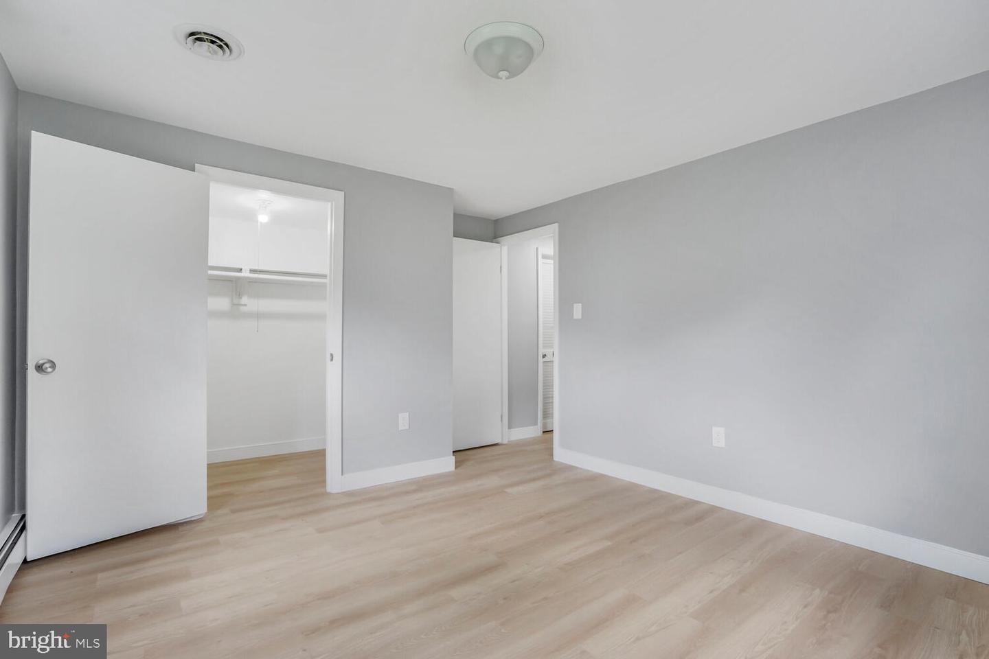 3809 CLAREMONT LN, WOODBRIDGE, Virginia 22193, 5 Bedrooms Bedrooms, ,2 BathroomsBathrooms,Residential,For sale,3809 CLAREMONT LN,VAPW2094224 MLS # VAPW2094224