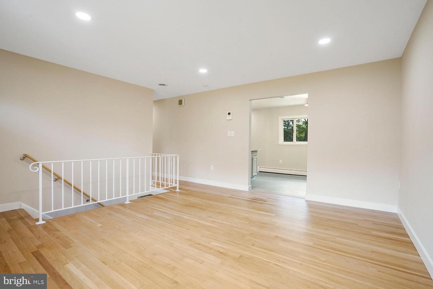 3809 CLAREMONT LN, WOODBRIDGE, Virginia 22193, 5 Bedrooms Bedrooms, ,2 BathroomsBathrooms,Residential,For sale,3809 CLAREMONT LN,VAPW2094224 MLS # VAPW2094224