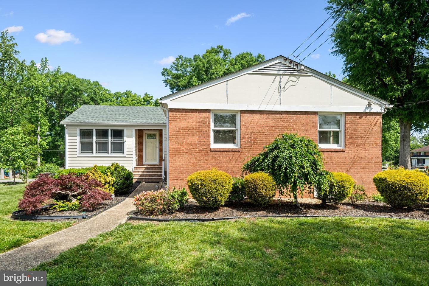 5212 MOUNT VERNON MEMORIAL HWY, ALEXANDRIA, Virginia 22309, 4 Bedrooms Bedrooms, ,2 BathroomsBathrooms,Residential,For sale,5212 MOUNT VERNON MEMORIAL HWY,VAFX2239488 MLS # VAFX2239488