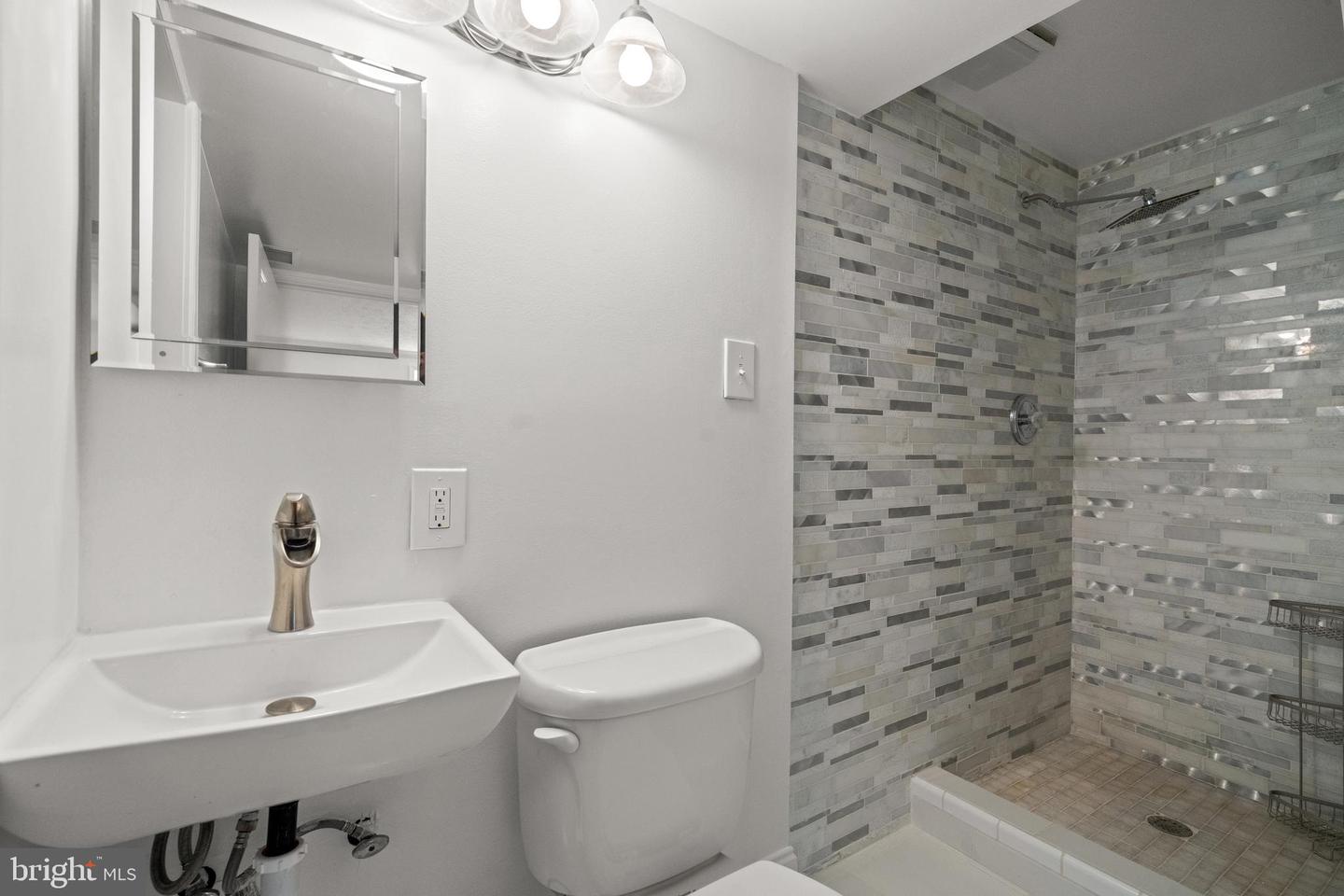5212 MOUNT VERNON MEMORIAL HWY, ALEXANDRIA, Virginia 22309, 4 Bedrooms Bedrooms, ,2 BathroomsBathrooms,Residential,For sale,5212 MOUNT VERNON MEMORIAL HWY,VAFX2239488 MLS # VAFX2239488
