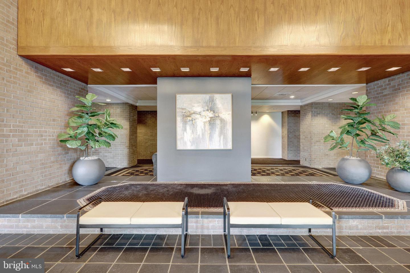1800 OLD MEADOW RD #1610, MCLEAN, Virginia 22102, 1 Bedroom Bedrooms, ,2 BathroomsBathrooms,Residential,For sale,1800 OLD MEADOW RD #1610,VAFX2239512 MLS # VAFX2239512