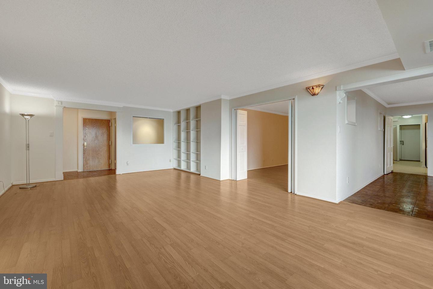 1800 OLD MEADOW RD #1610, MCLEAN, Virginia 22102, 1 Bedroom Bedrooms, ,2 BathroomsBathrooms,Residential,For sale,1800 OLD MEADOW RD #1610,VAFX2239512 MLS # VAFX2239512