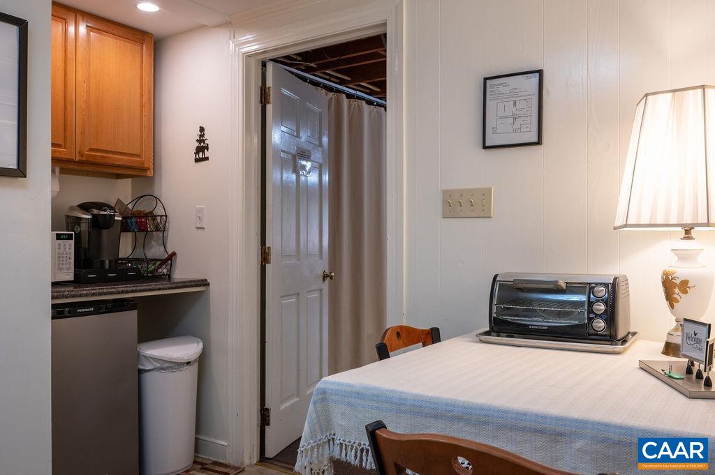 2613 HUNTINGTON RD, CHARLOTTESVILLE, Virginia 22901, 4 Bedrooms Bedrooms, ,3 BathroomsBathrooms,Residential,2613 HUNTINGTON RD,664684 MLS # 664684