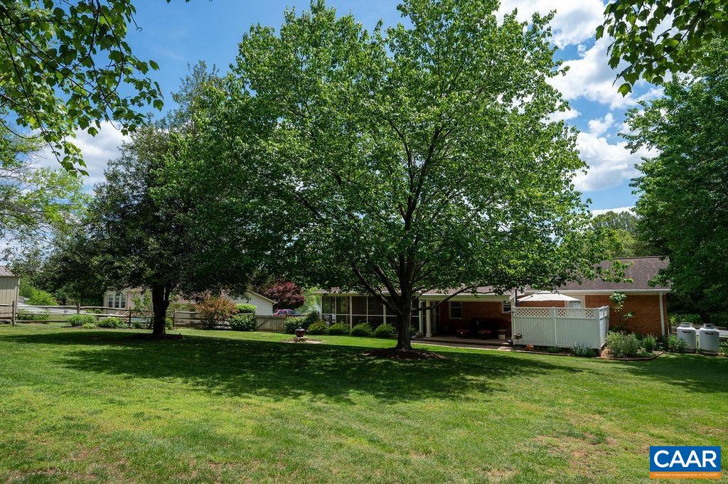 2613 HUNTINGTON RD, CHARLOTTESVILLE, Virginia 22901, 4 Bedrooms Bedrooms, ,3 BathroomsBathrooms,Residential,2613 HUNTINGTON RD,664684 MLS # 664684
