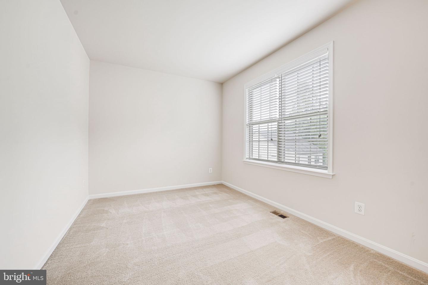 14762 BELL TOWER RD, WOODBRIDGE, Virginia 22193, 5 Bedrooms Bedrooms, ,4 BathroomsBathrooms,Residential,For sale,14762 BELL TOWER RD,VAPW2094192 MLS # VAPW2094192
