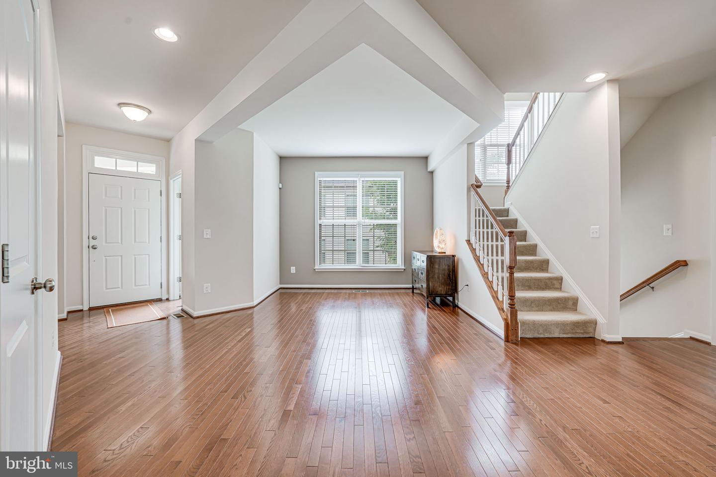 14762 BELL TOWER RD, WOODBRIDGE, Virginia 22193, 5 Bedrooms Bedrooms, ,4 BathroomsBathrooms,Residential,For sale,14762 BELL TOWER RD,VAPW2094192 MLS # VAPW2094192