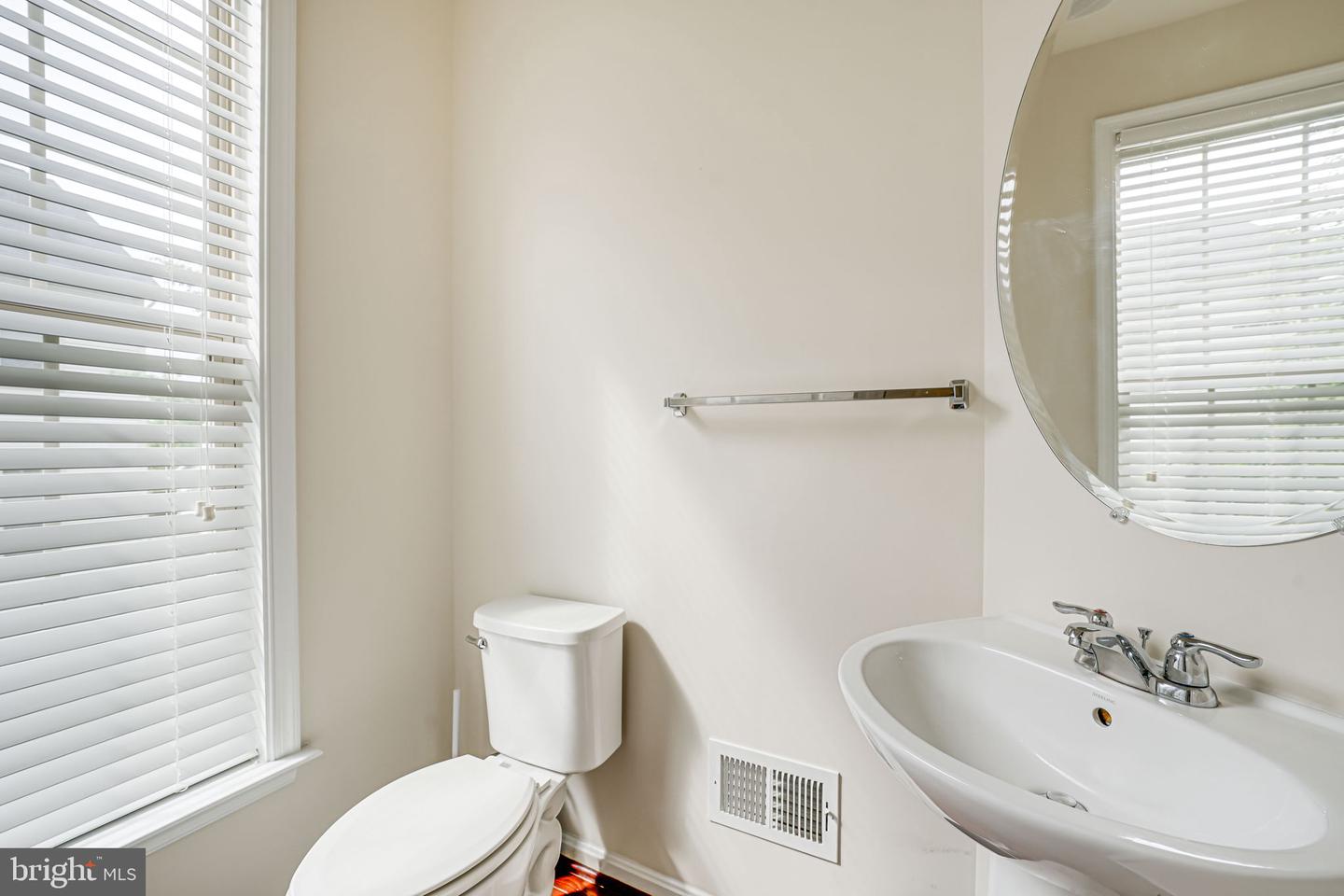 14762 BELL TOWER RD, WOODBRIDGE, Virginia 22193, 5 Bedrooms Bedrooms, ,4 BathroomsBathrooms,Residential,For sale,14762 BELL TOWER RD,VAPW2094192 MLS # VAPW2094192