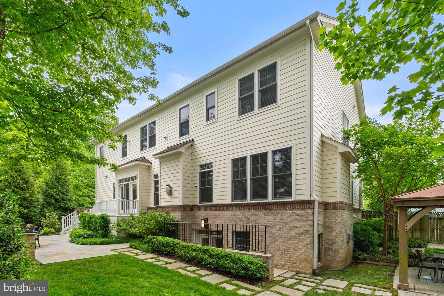 1681 DREWLAINE DR, VIENNA, Virginia 22182, 5 Bedrooms Bedrooms, ,4 BathroomsBathrooms,Residential,For sale,1681 DREWLAINE DR,VAFX2239306 MLS # VAFX2239306