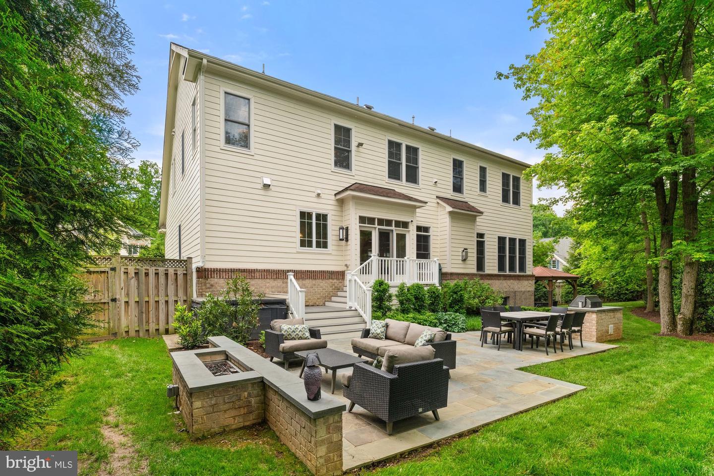 1681 DREWLAINE DR, VIENNA, Virginia 22182, 5 Bedrooms Bedrooms, ,4 BathroomsBathrooms,Residential,For sale,1681 DREWLAINE DR,VAFX2239306 MLS # VAFX2239306