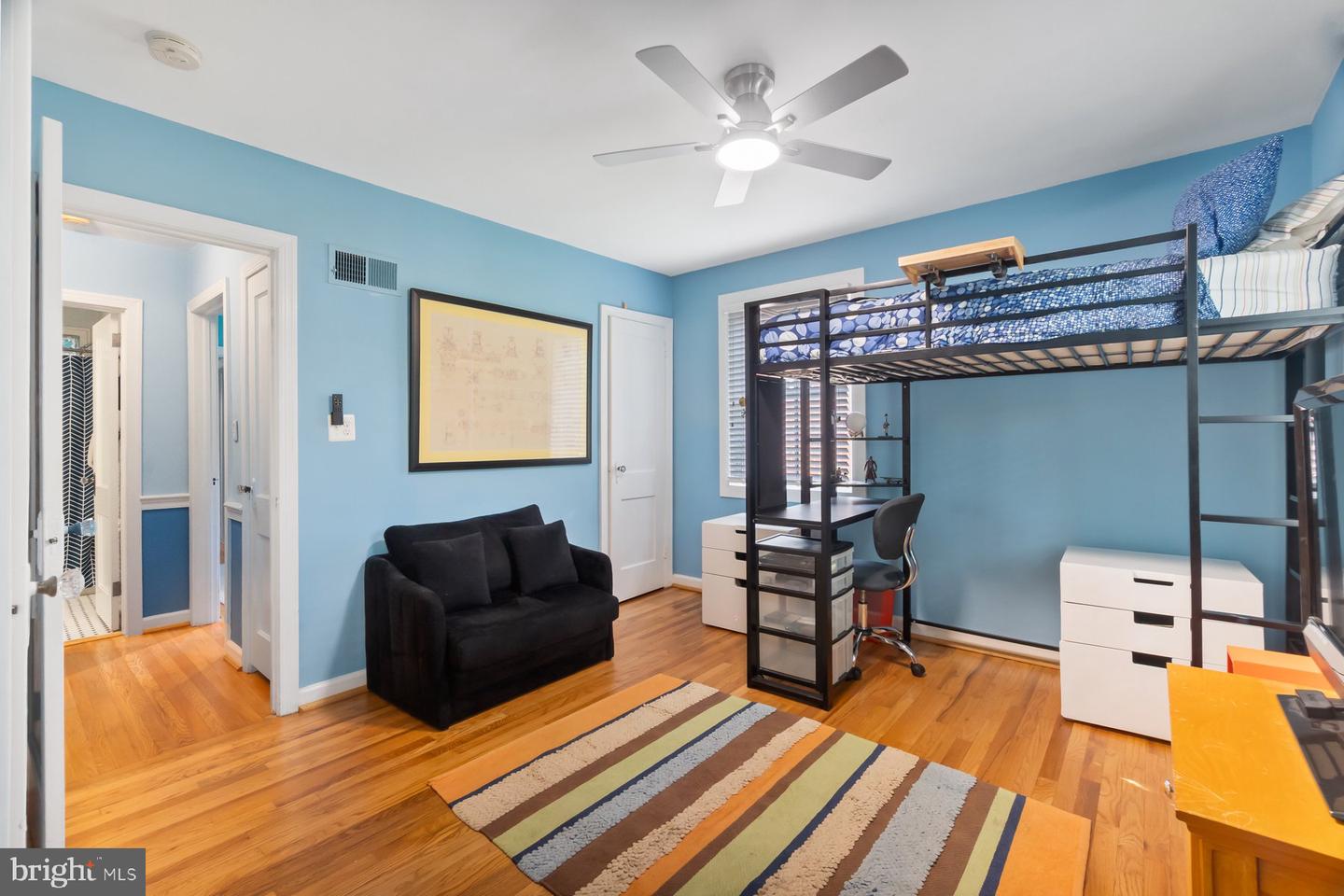 725 S COLUMBUS ST, ALEXANDRIA, Virginia 22314, 3 Bedrooms Bedrooms, ,3 BathroomsBathrooms,Residential,For sale,725 S COLUMBUS ST,VAAX2045110 MLS # VAAX2045110