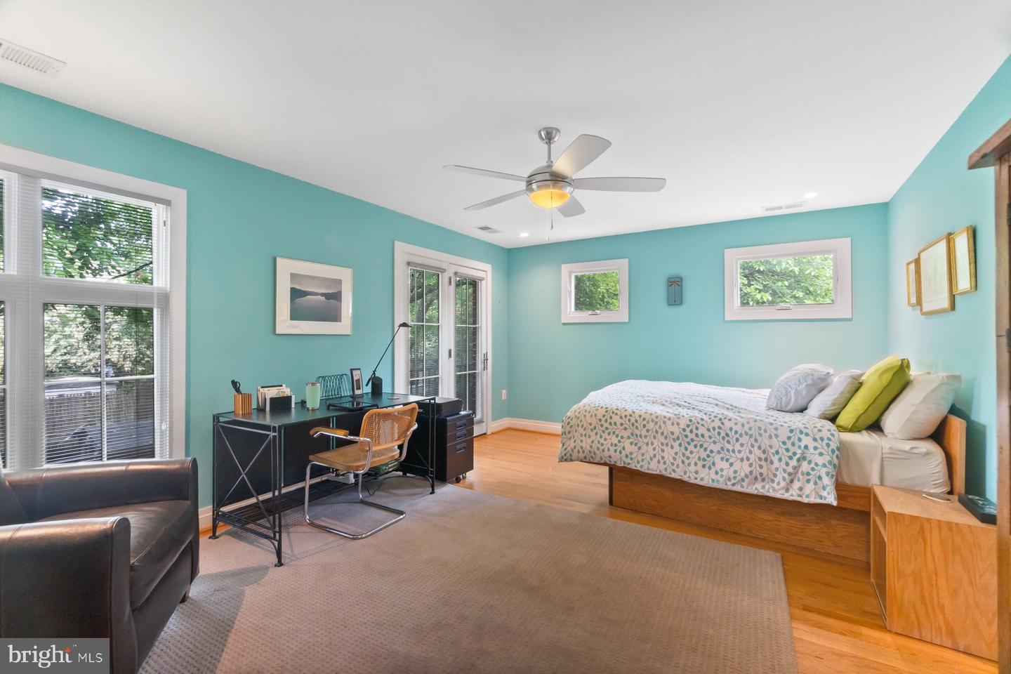 725 S COLUMBUS ST, ALEXANDRIA, Virginia 22314, 3 Bedrooms Bedrooms, ,3 BathroomsBathrooms,Residential,For sale,725 S COLUMBUS ST,VAAX2045110 MLS # VAAX2045110