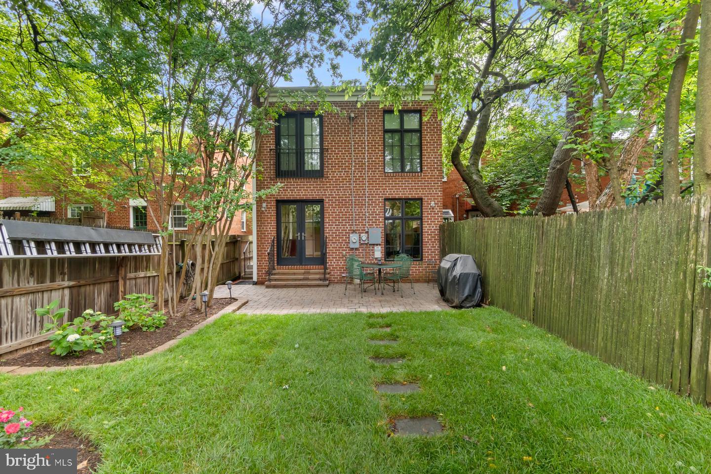 725 S COLUMBUS ST, ALEXANDRIA, Virginia 22314, 3 Bedrooms Bedrooms, ,3 BathroomsBathrooms,Residential,For sale,725 S COLUMBUS ST,VAAX2045110 MLS # VAAX2045110