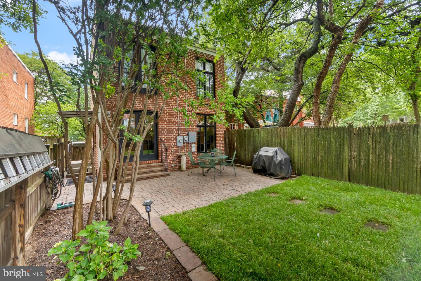 725 S COLUMBUS ST, ALEXANDRIA, Virginia 22314, 3 Bedrooms Bedrooms, ,3 BathroomsBathrooms,Residential,For sale,725 S COLUMBUS ST,VAAX2045110 MLS # VAAX2045110