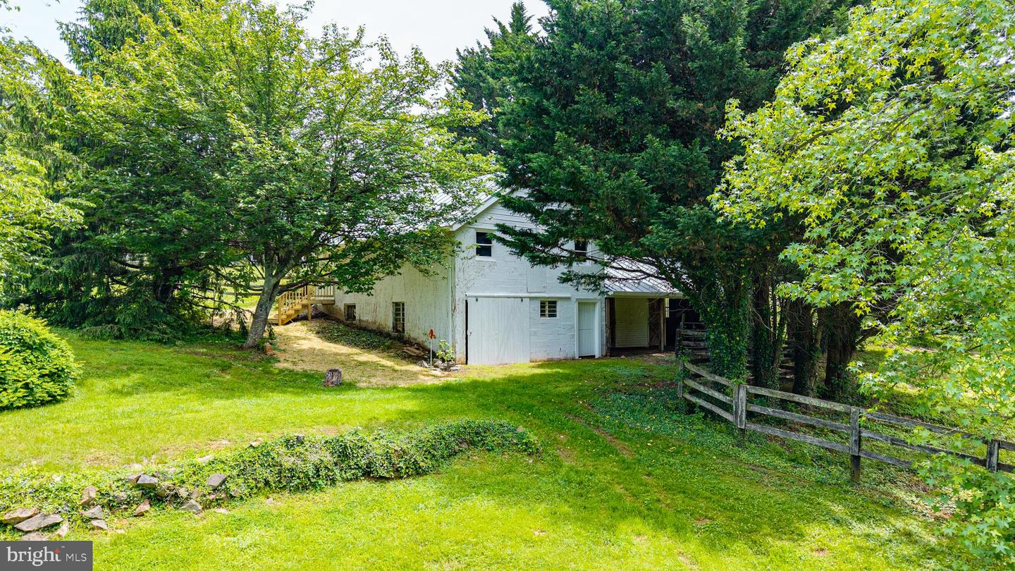17026 SIMPSON CIR, PAEONIAN SPRINGS, Virginia 20129, 3 Bedrooms Bedrooms, ,2 BathroomsBathrooms,Residential,For sale,17026 SIMPSON CIR,VALO2095844 MLS # VALO2095844