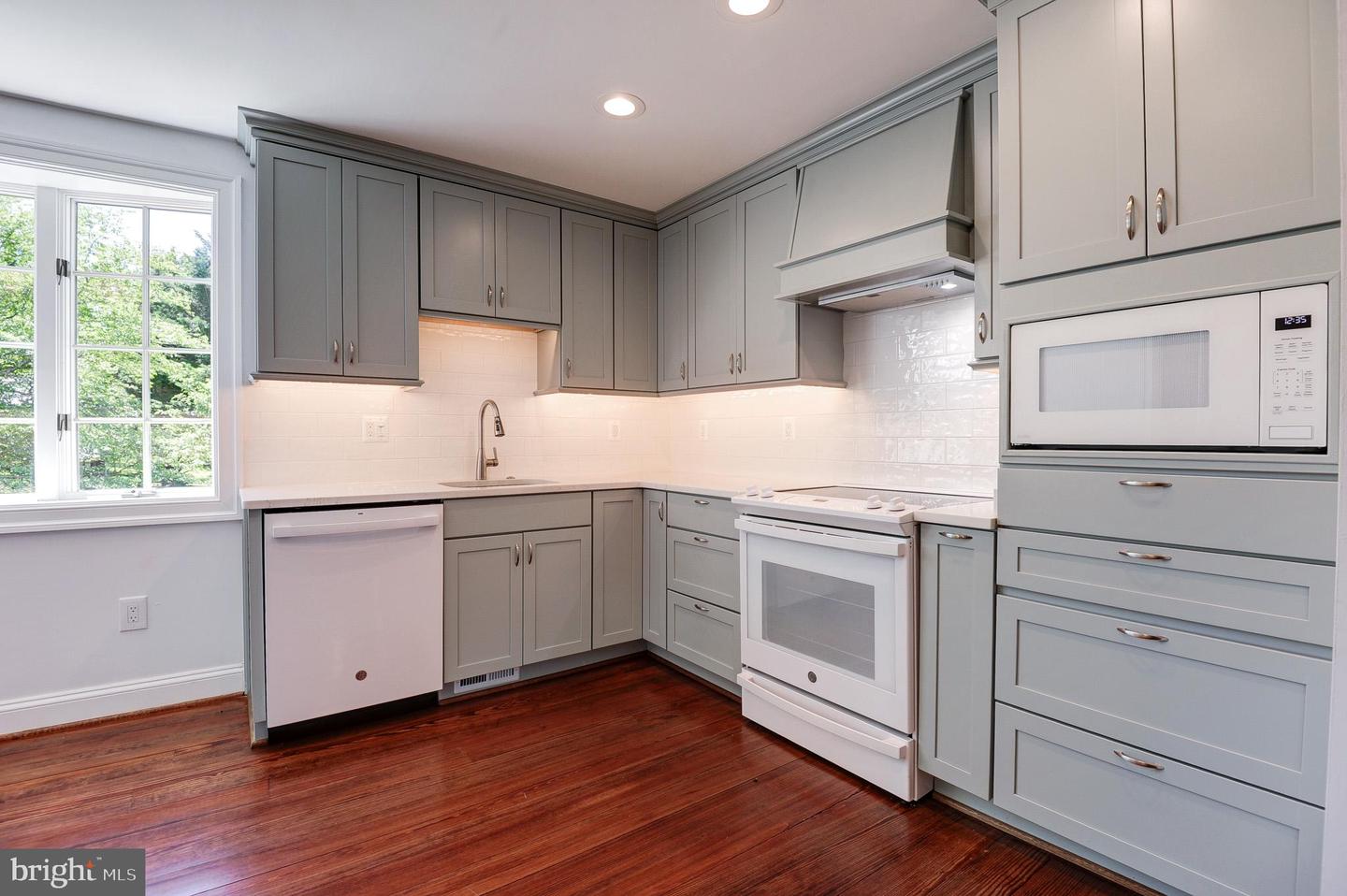17026 SIMPSON CIR, PAEONIAN SPRINGS, Virginia 20129, 3 Bedrooms Bedrooms, ,2 BathroomsBathrooms,Residential,For sale,17026 SIMPSON CIR,VALO2095844 MLS # VALO2095844