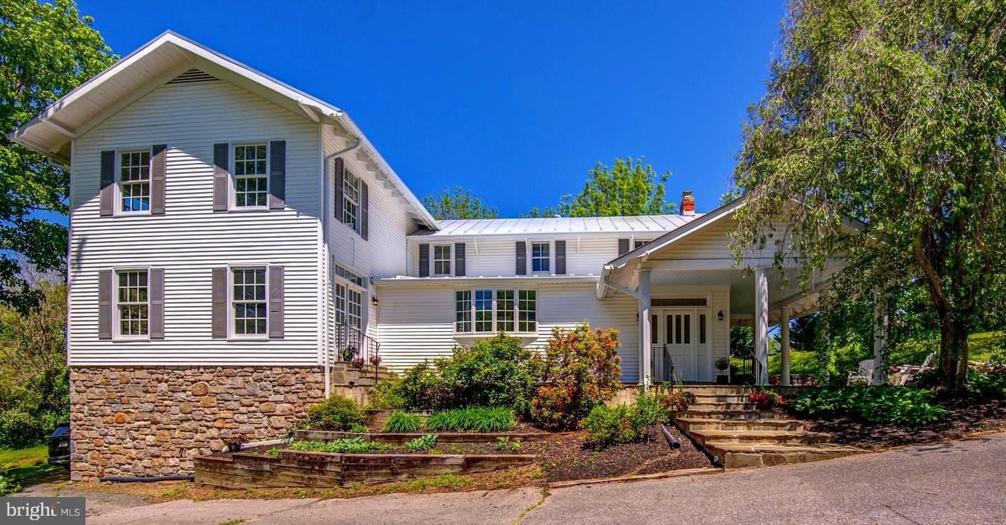 17026 SIMPSON CIR, PAEONIAN SPRINGS, Virginia 20129, 3 Bedrooms Bedrooms, ,2 BathroomsBathrooms,Residential,For sale,17026 SIMPSON CIR,VALO2095844 MLS # VALO2095844