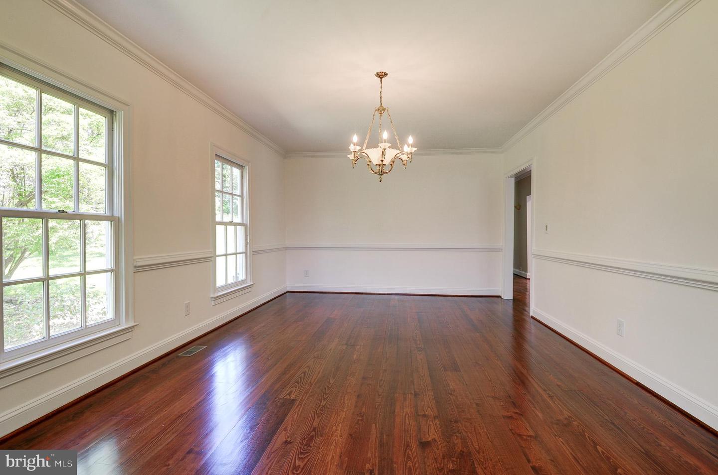 17026 SIMPSON CIR, PAEONIAN SPRINGS, Virginia 20129, 3 Bedrooms Bedrooms, ,2 BathroomsBathrooms,Residential,For sale,17026 SIMPSON CIR,VALO2095844 MLS # VALO2095844