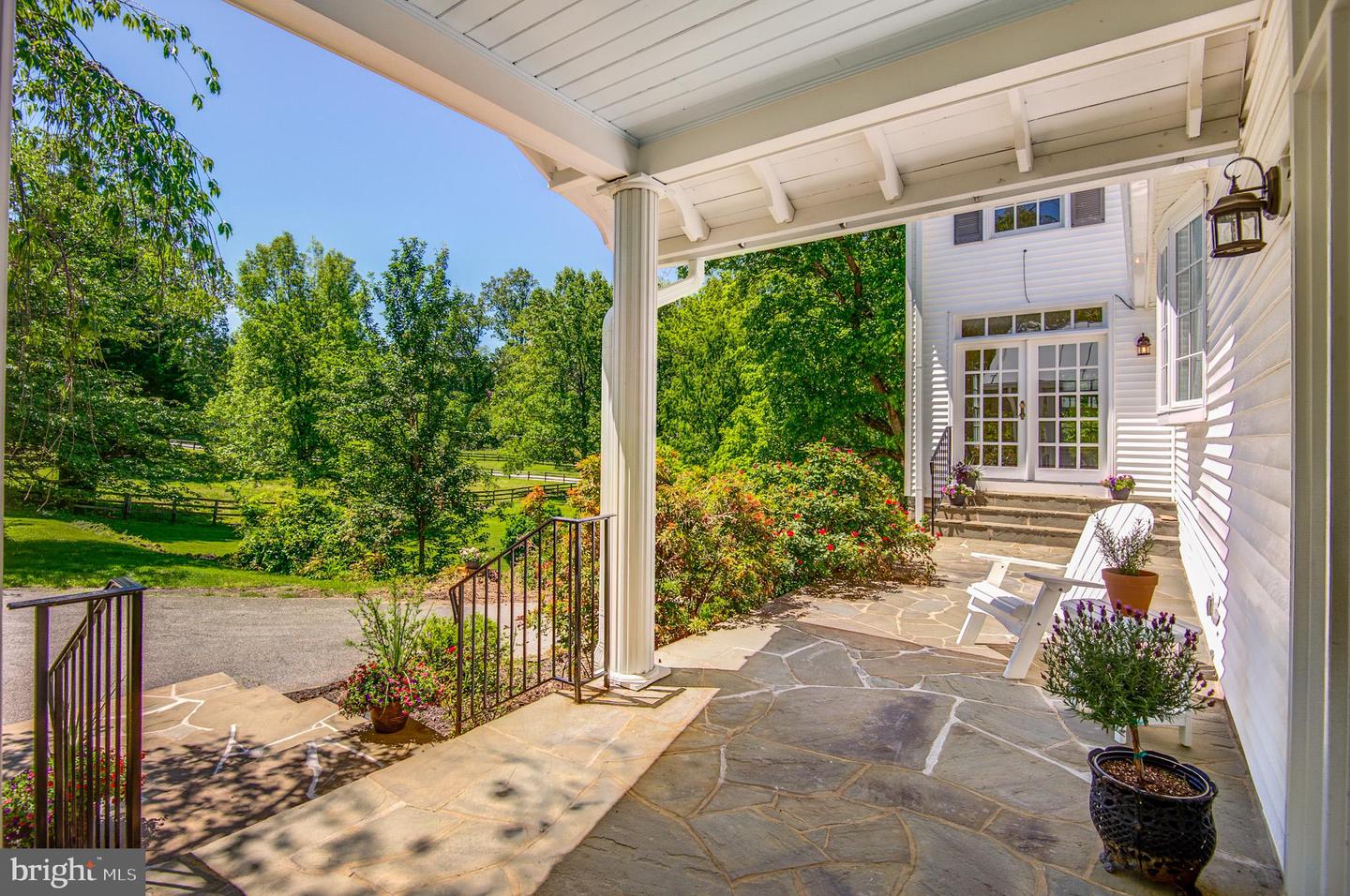 17026 SIMPSON CIR, PAEONIAN SPRINGS, Virginia 20129, 3 Bedrooms Bedrooms, ,2 BathroomsBathrooms,Residential,For sale,17026 SIMPSON CIR,VALO2095844 MLS # VALO2095844