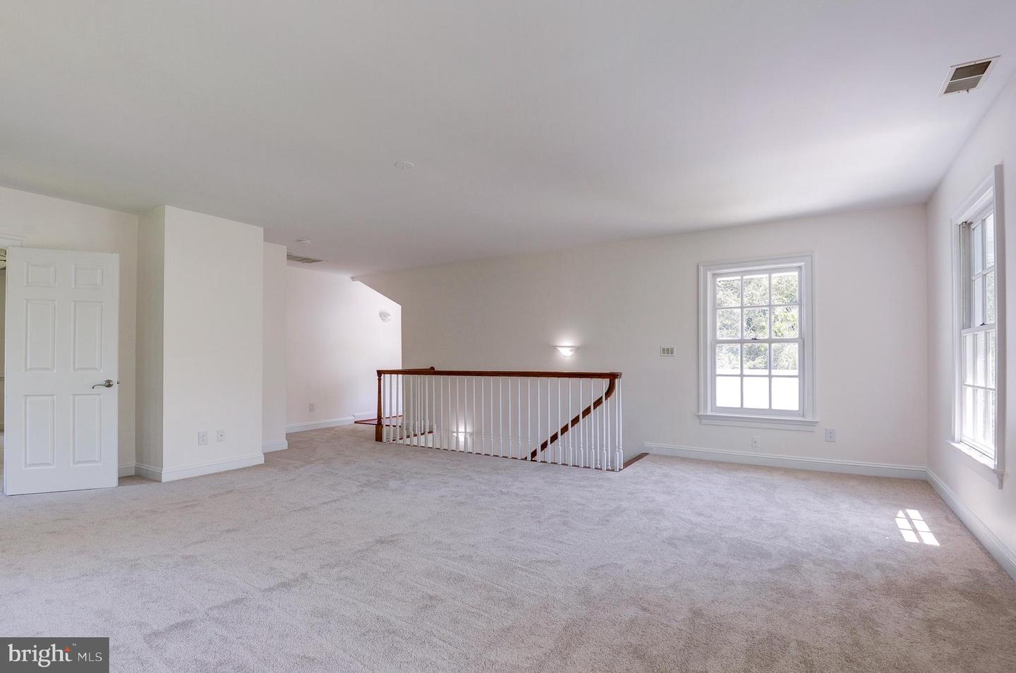 17026 SIMPSON CIR, PAEONIAN SPRINGS, Virginia 20129, 3 Bedrooms Bedrooms, ,2 BathroomsBathrooms,Residential,For sale,17026 SIMPSON CIR,VALO2095844 MLS # VALO2095844