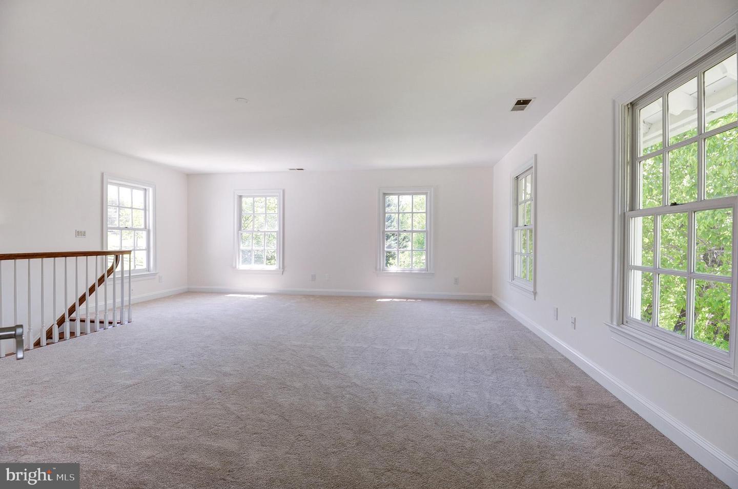 17026 SIMPSON CIR, PAEONIAN SPRINGS, Virginia 20129, 3 Bedrooms Bedrooms, ,2 BathroomsBathrooms,Residential,For sale,17026 SIMPSON CIR,VALO2095844 MLS # VALO2095844